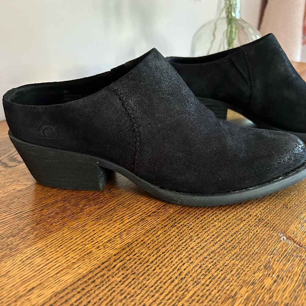 ***** SOLD **** BORN Suede Mule - Picture 3 of 6